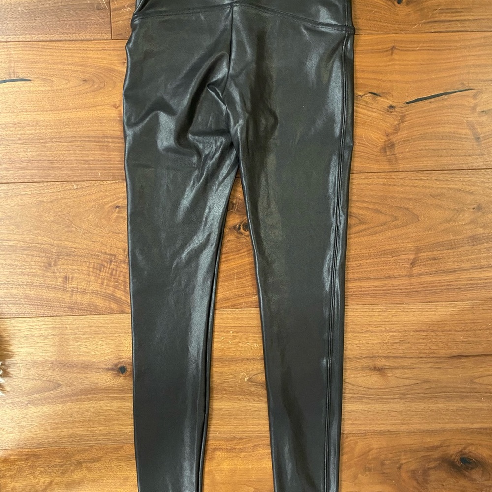 Spanx Faux Leather Leggings - Picture 3 of 4